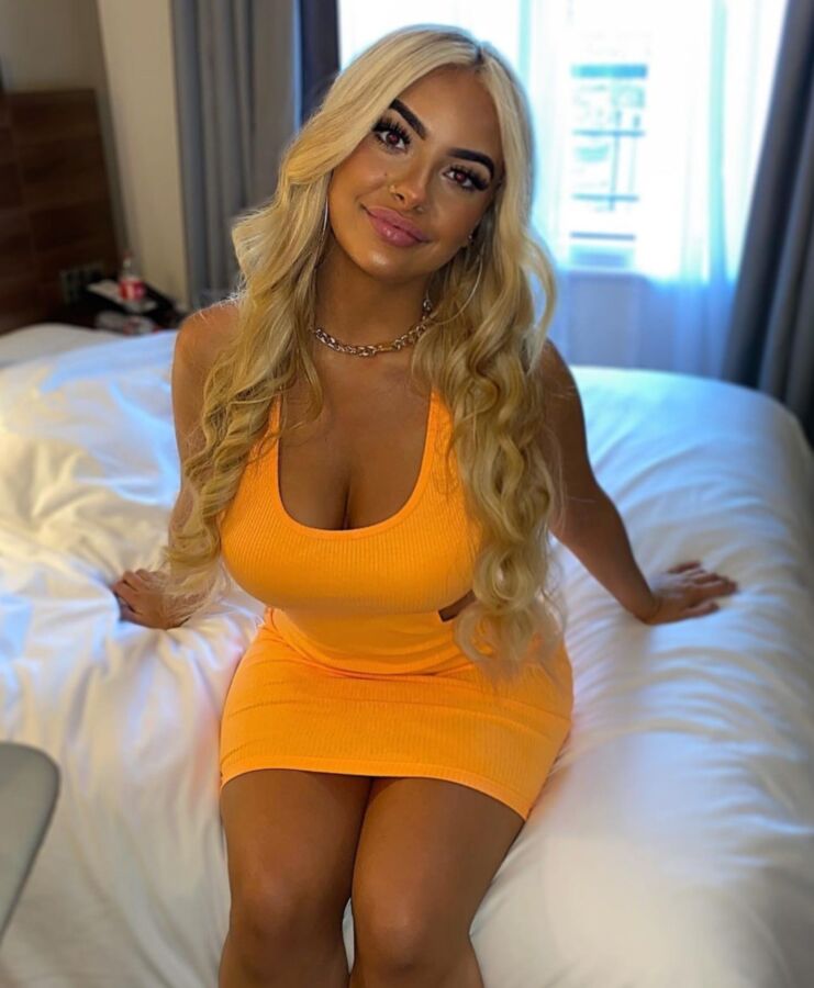 Meaty thicc bimbo chav slag Gill deserves to be on pornsites