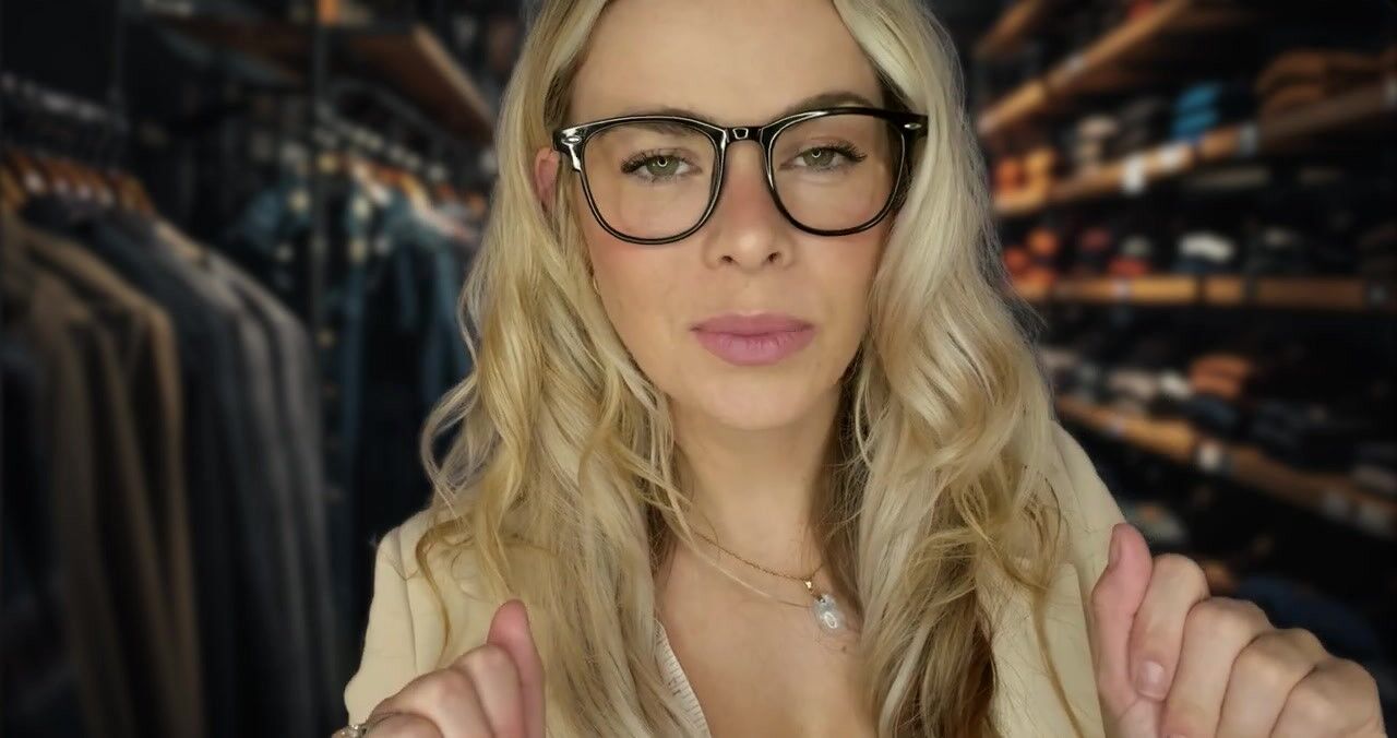 Scottish Murmurs ASMR Adaptação de terno pessoal Lauren Woods