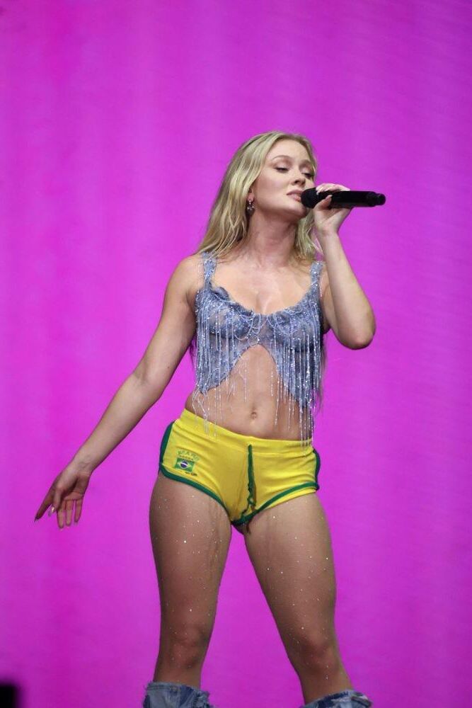 ZARA LARSSON ROCKS BRAZIL STAGE WITH SEXY SHORTS