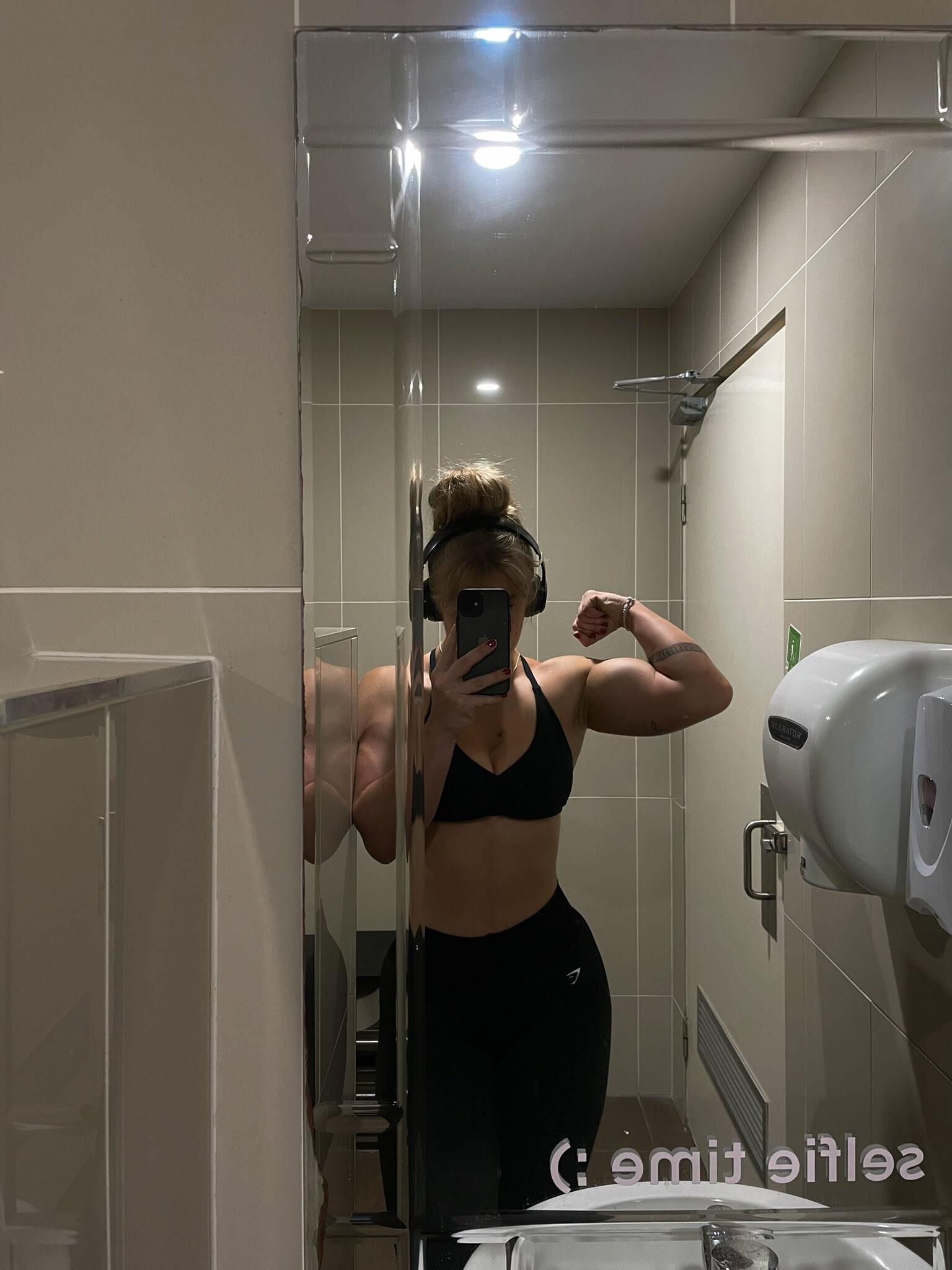 Fitnessstudio Pawg Tahila