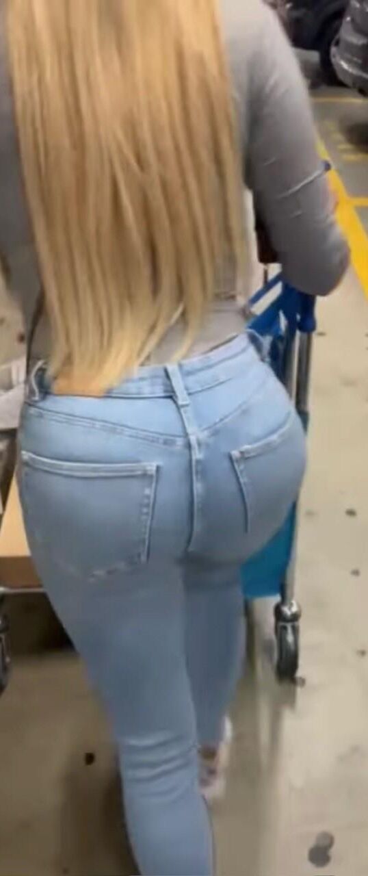 Creepshots jeans cul