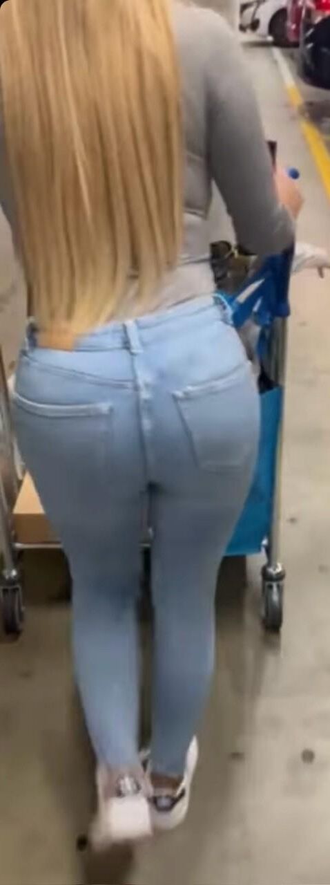 Creepshots Jeansarsch