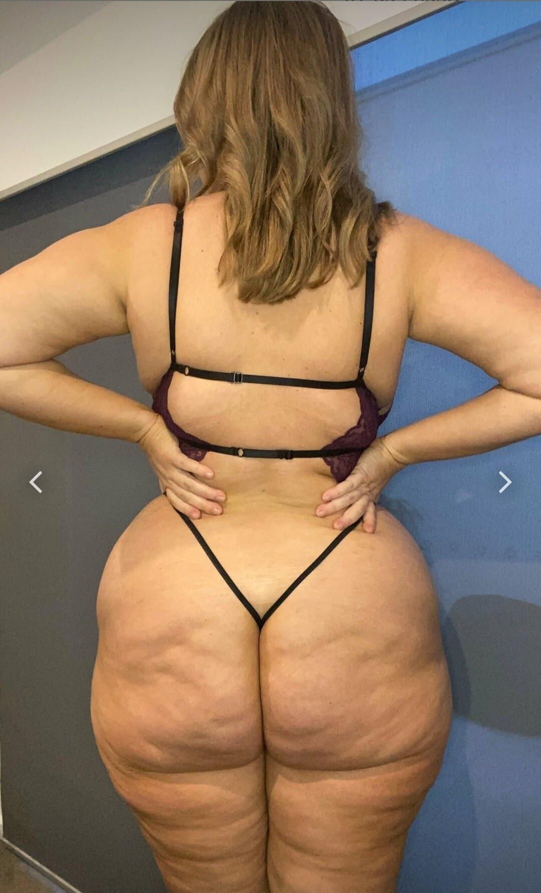 Big Tits Big Hips Pawg