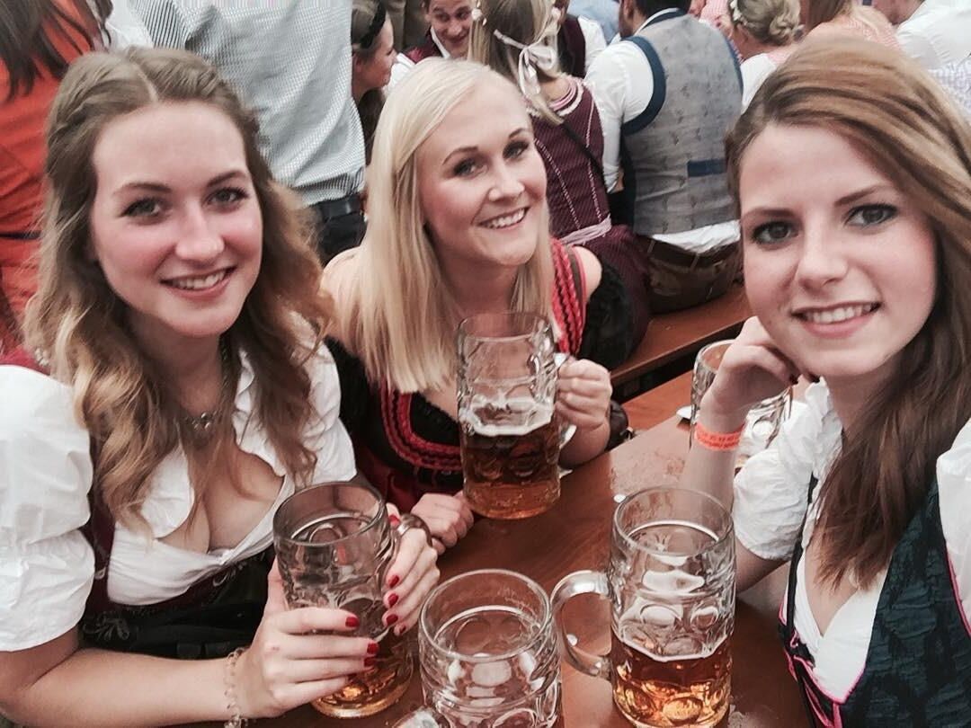 Wichsvorlagen Oktoberfest Bier Dirndl wiesn spécial, plus ?