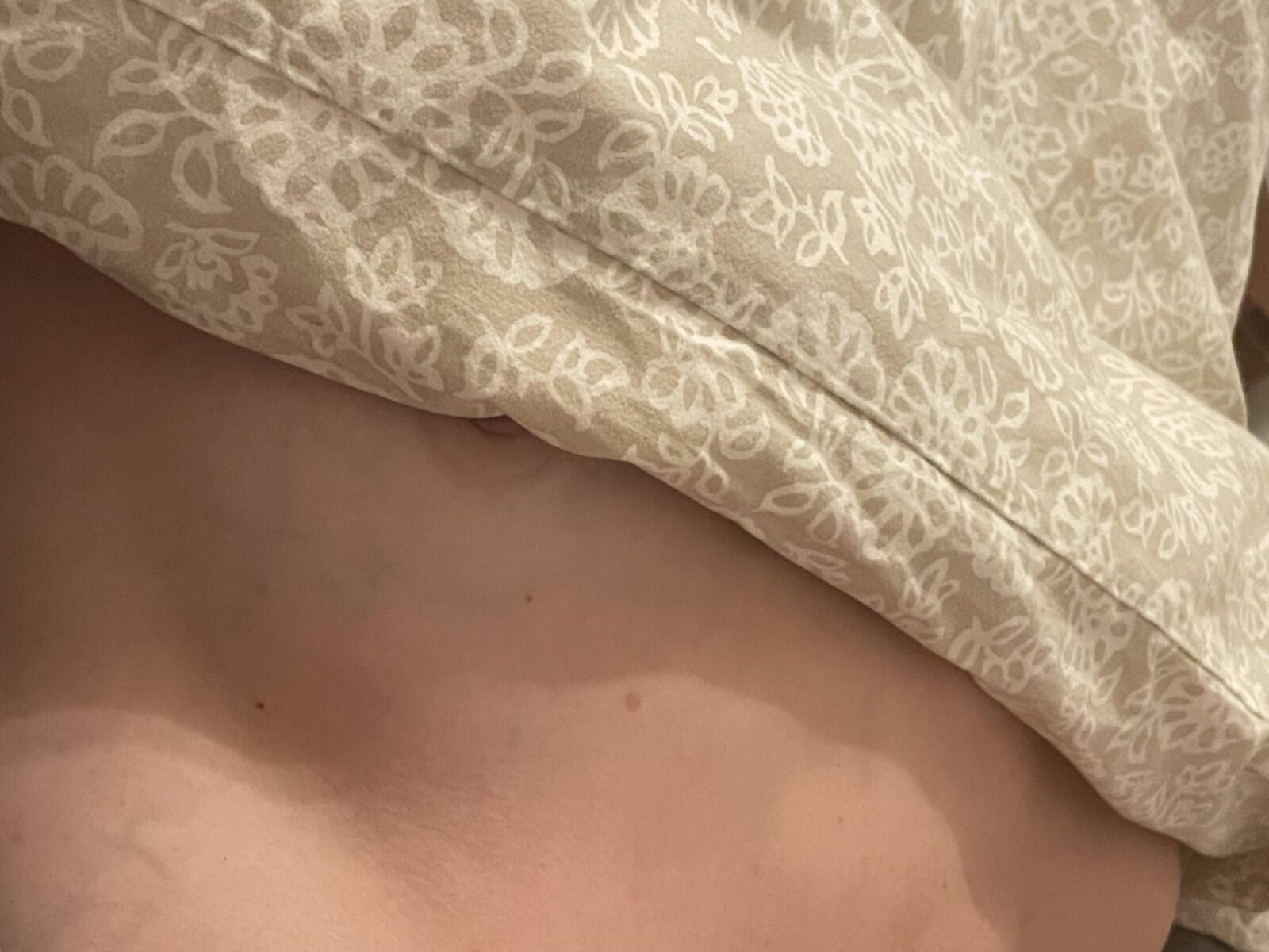 Sleeping skinny unaware girlfriend tiny tits 