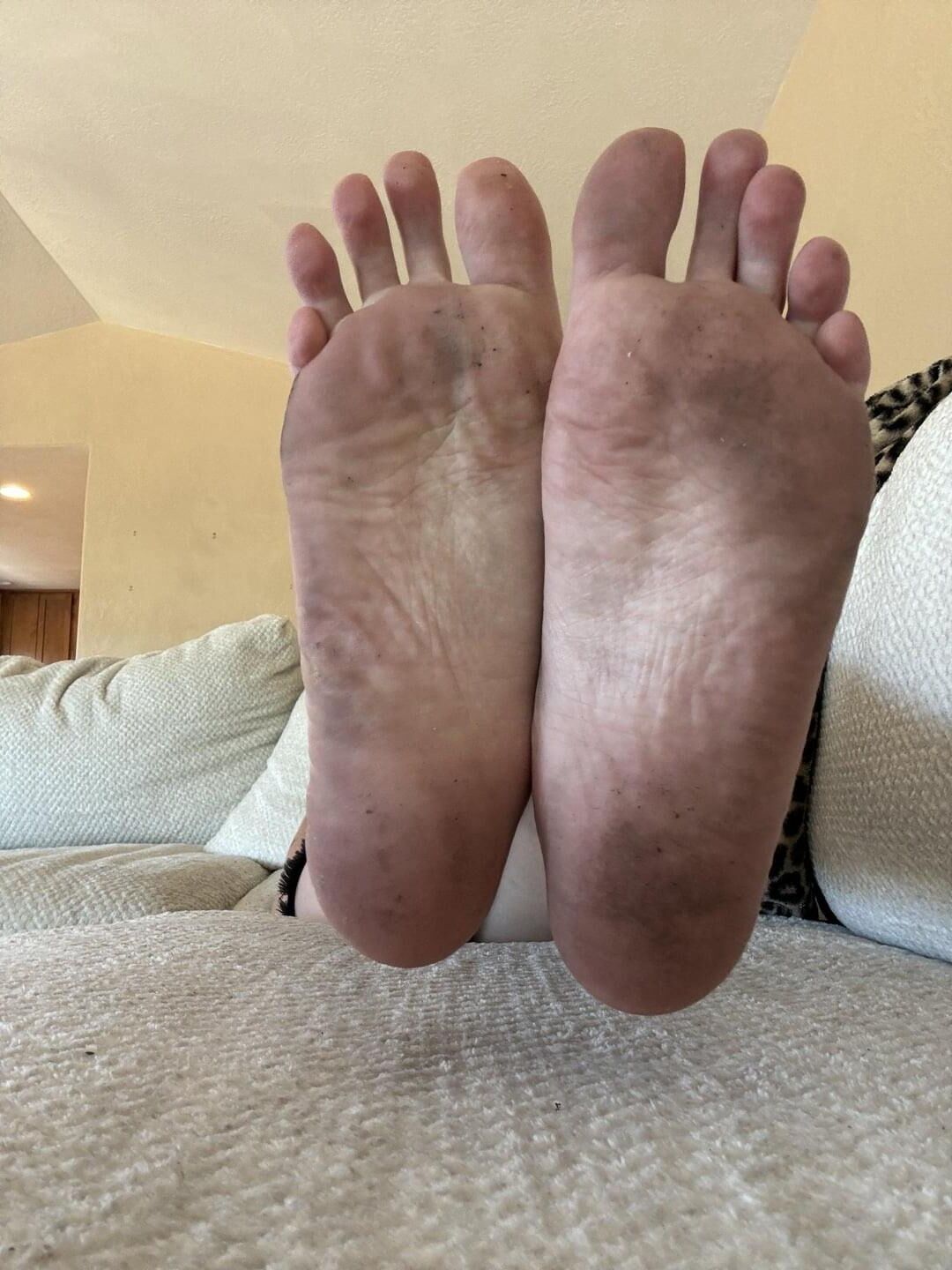 Hannas Big Soles Long Toes