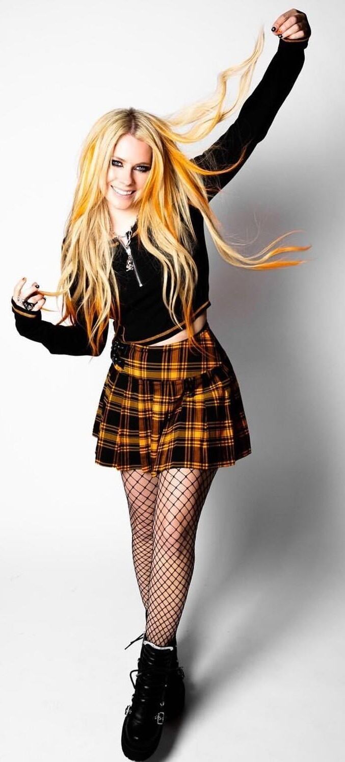 Avril Lavigne..