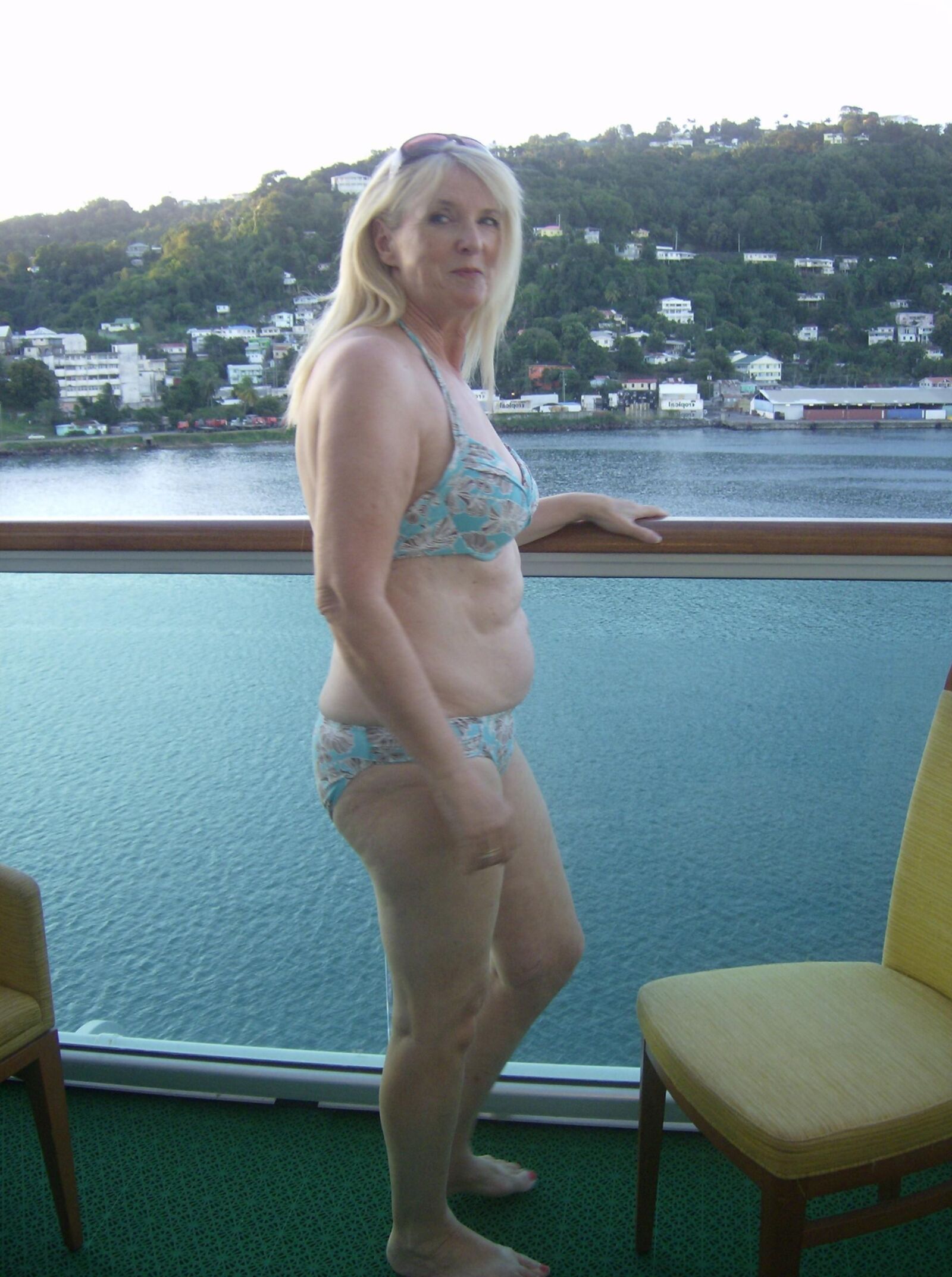 Louise Blonde MILF aus Großbritannien