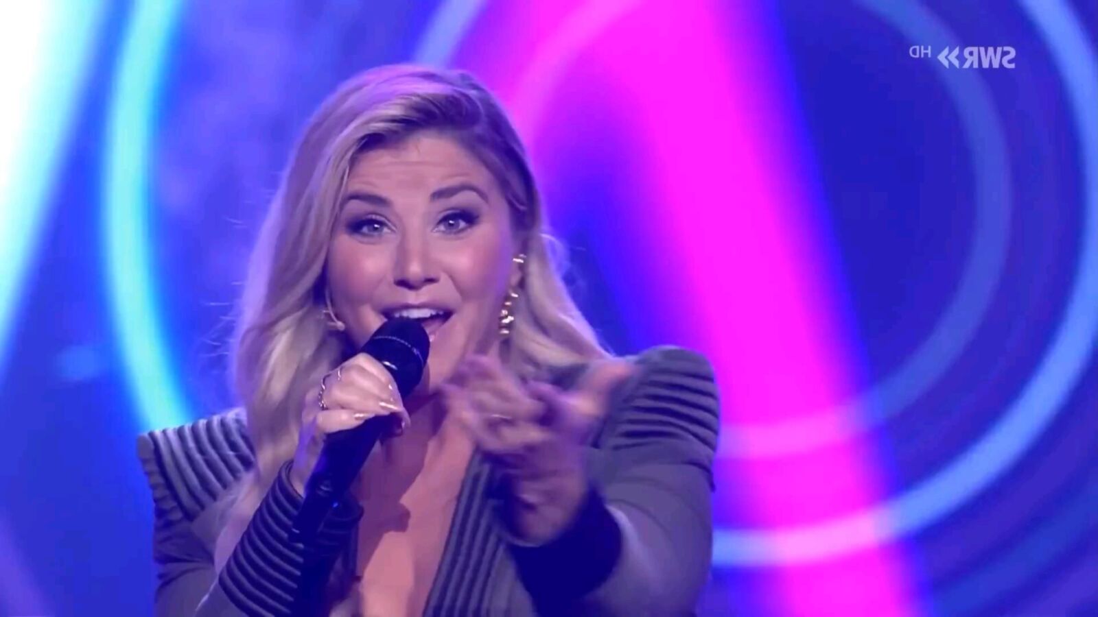 Die Beatrice Egli Fick und Wichs Show