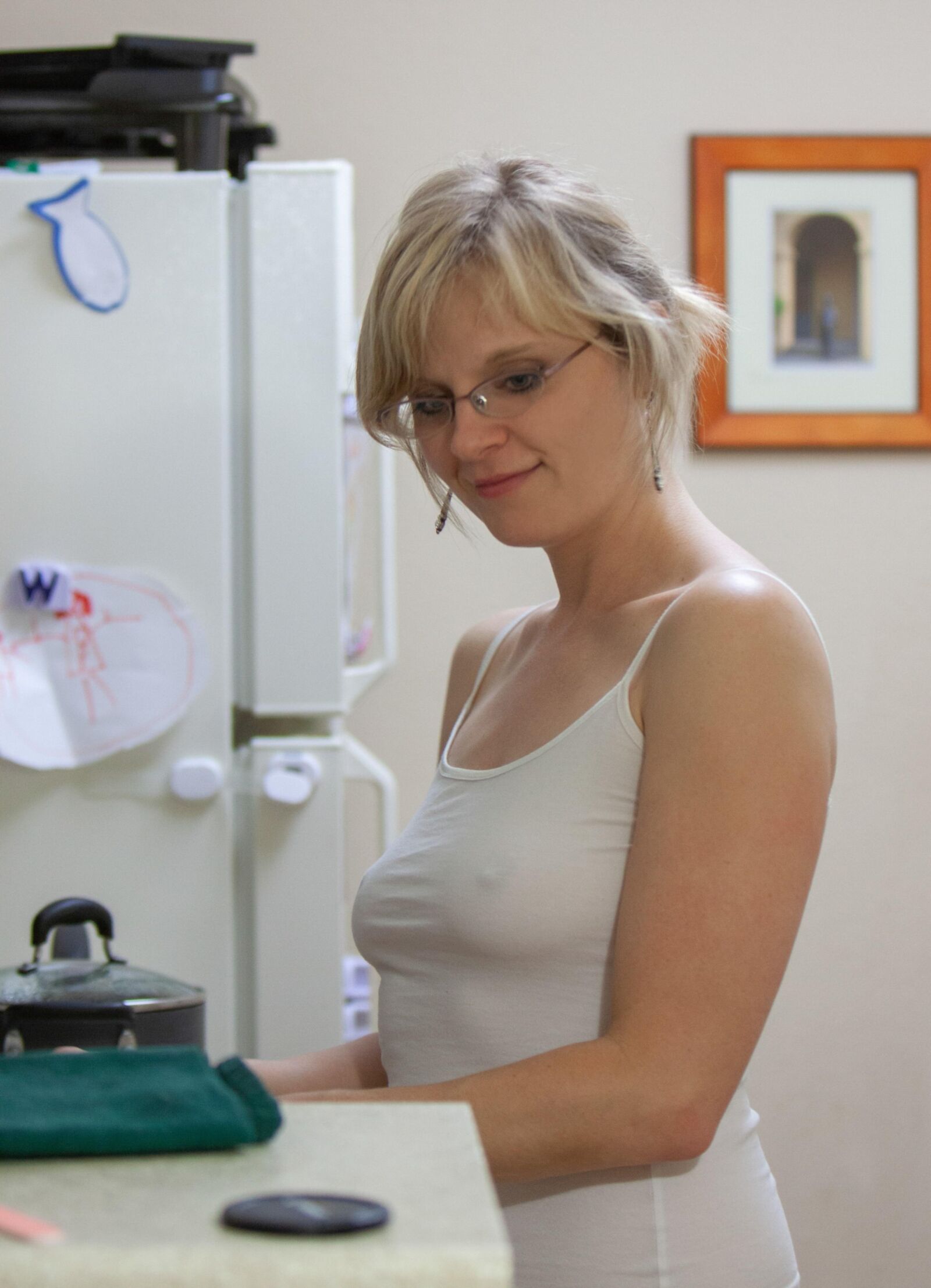 Femme dans la cuisine