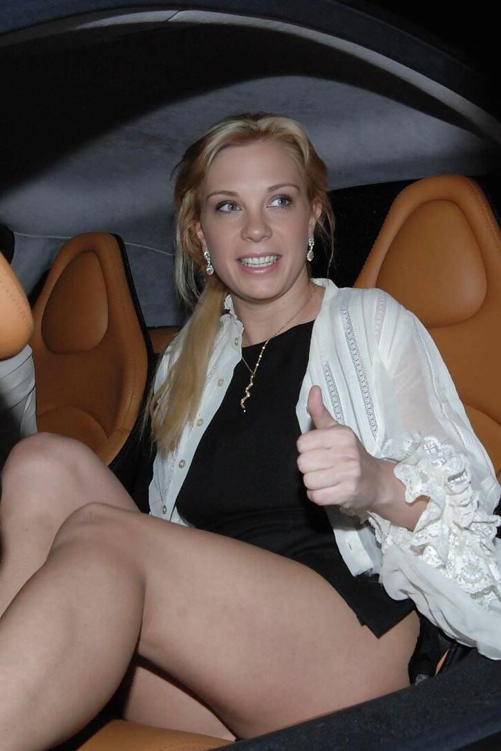 Upskirt De Célébrité Royale