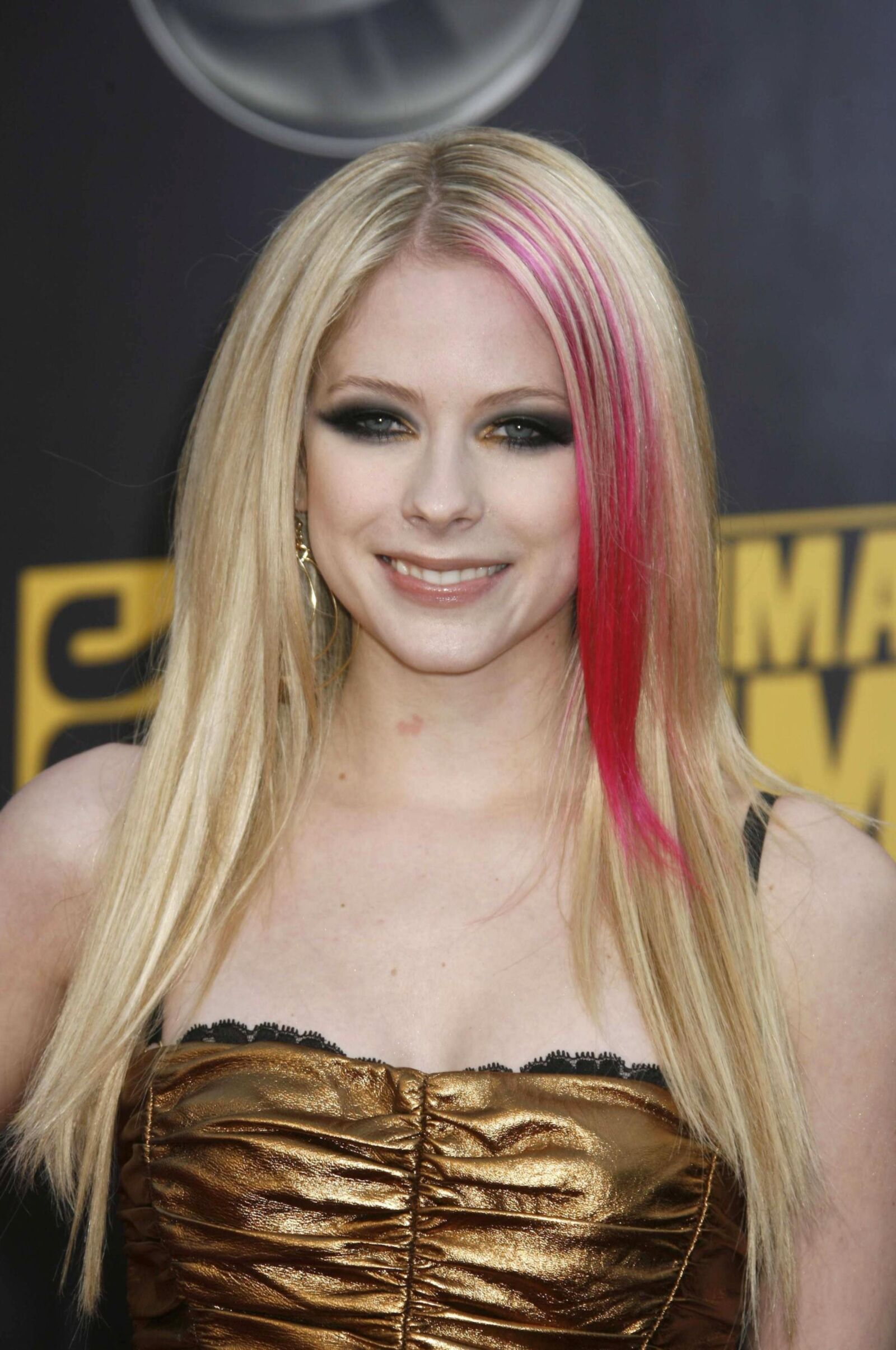 Avril Lavigne, la plus jolie fille de tous les temps