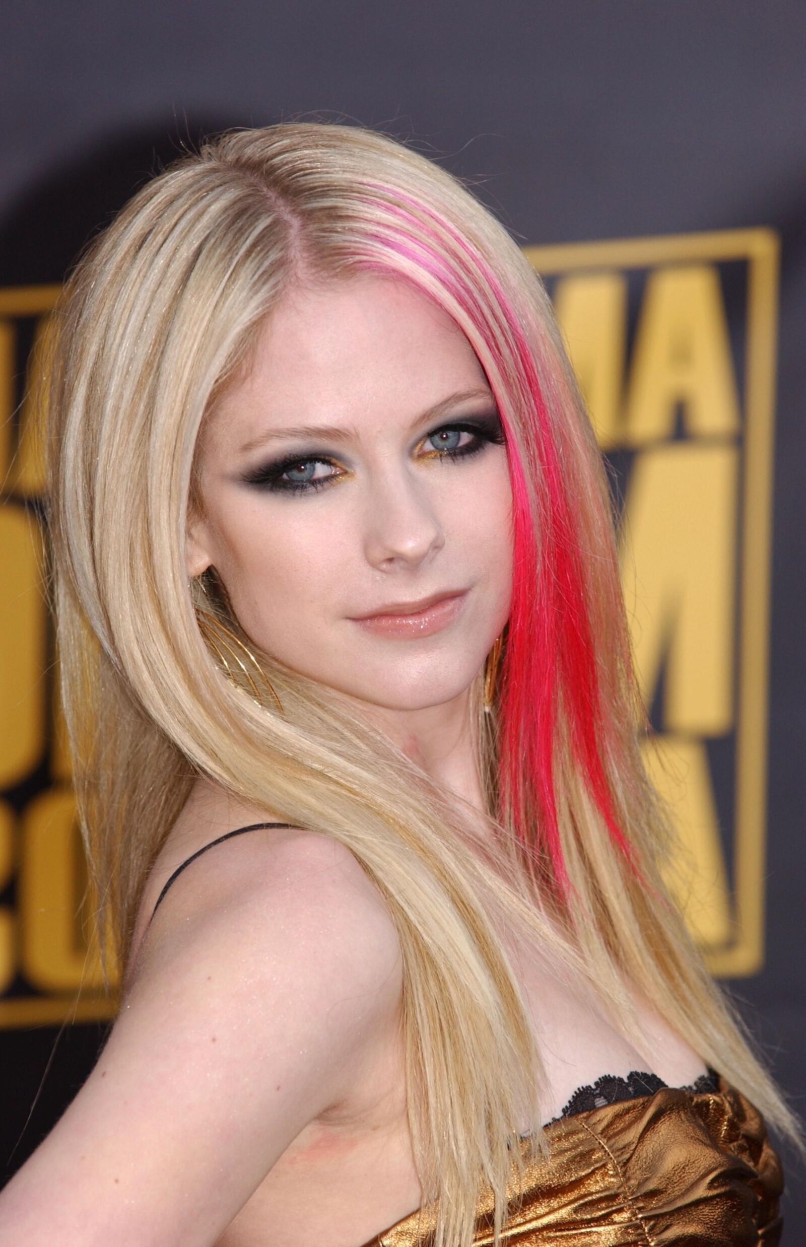 Avril Lavigne la chica más bonita de todos los tiempos