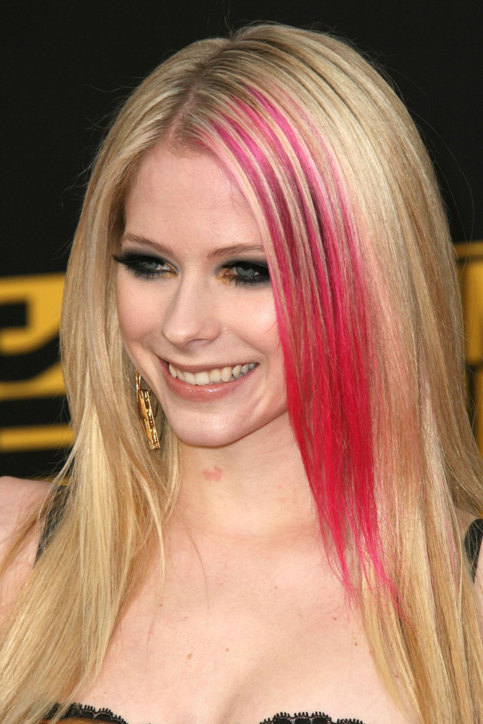 Avril Lavigne la chica más bonita de todos los tiempos