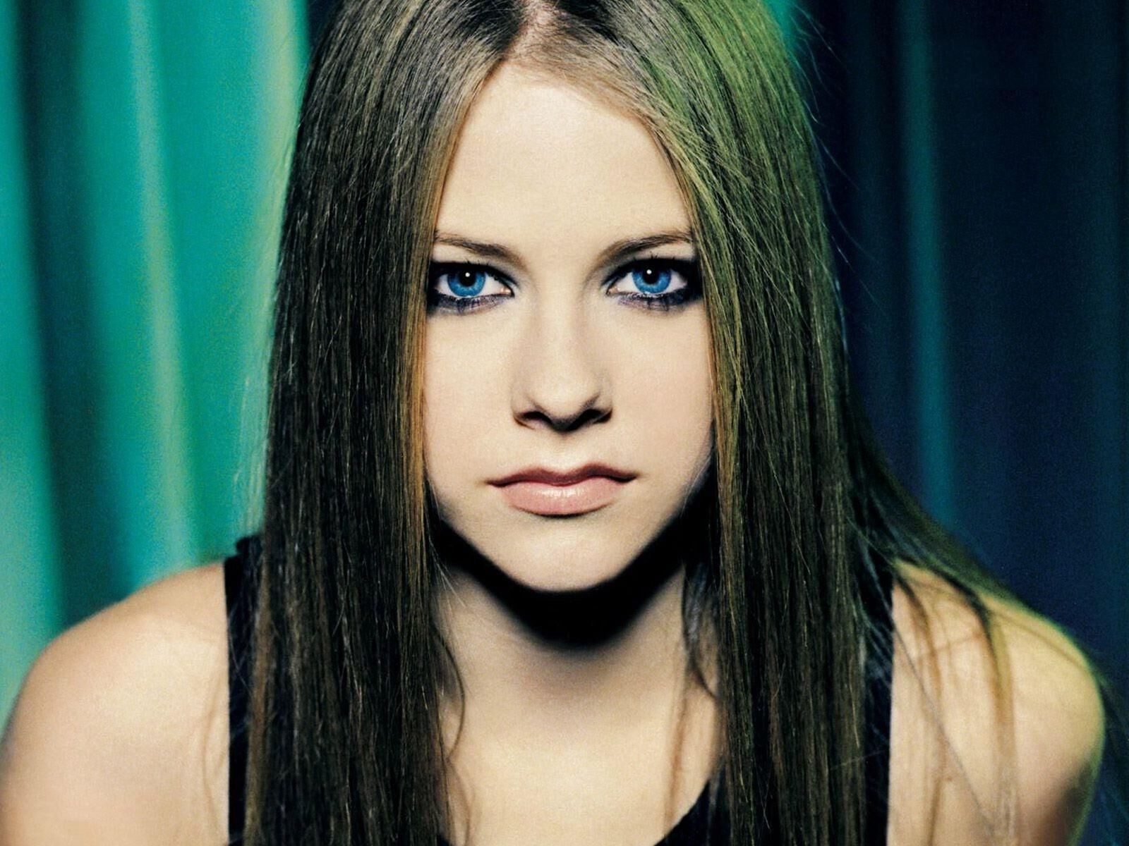 Avril Lavigne.