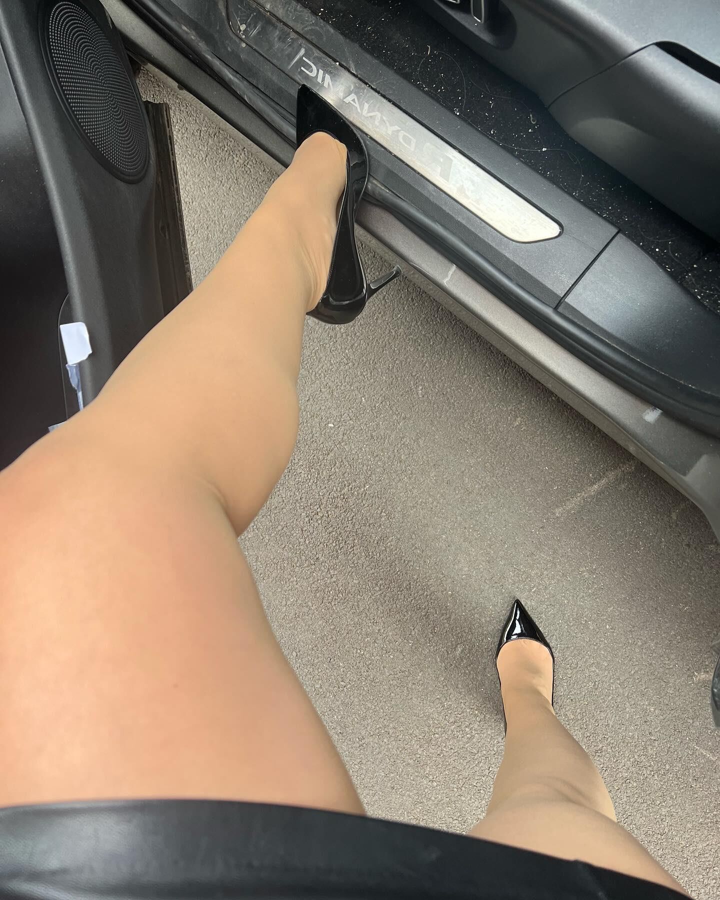 Emma porte des collants