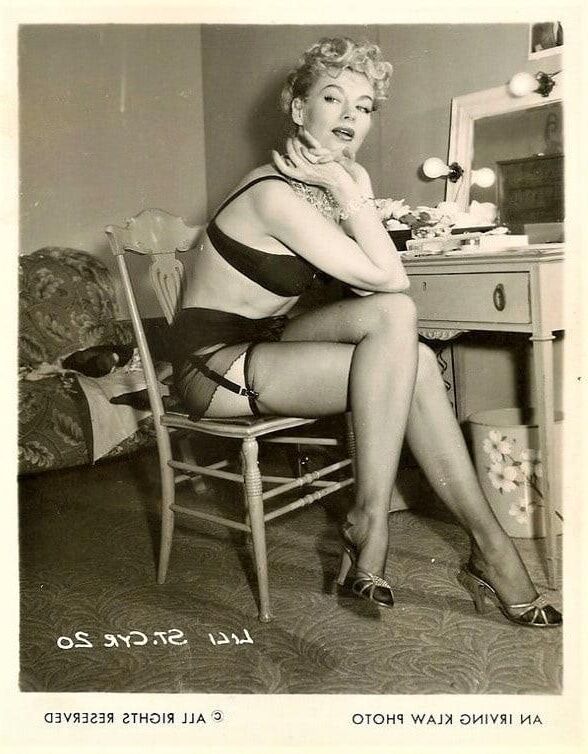 STRIPPER LILI ST. CYR