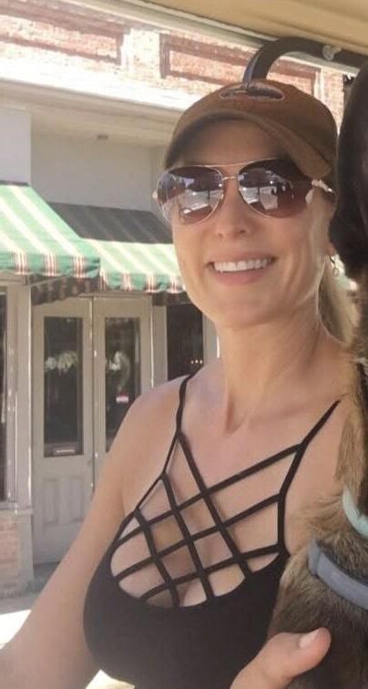 Hot MILF Julie