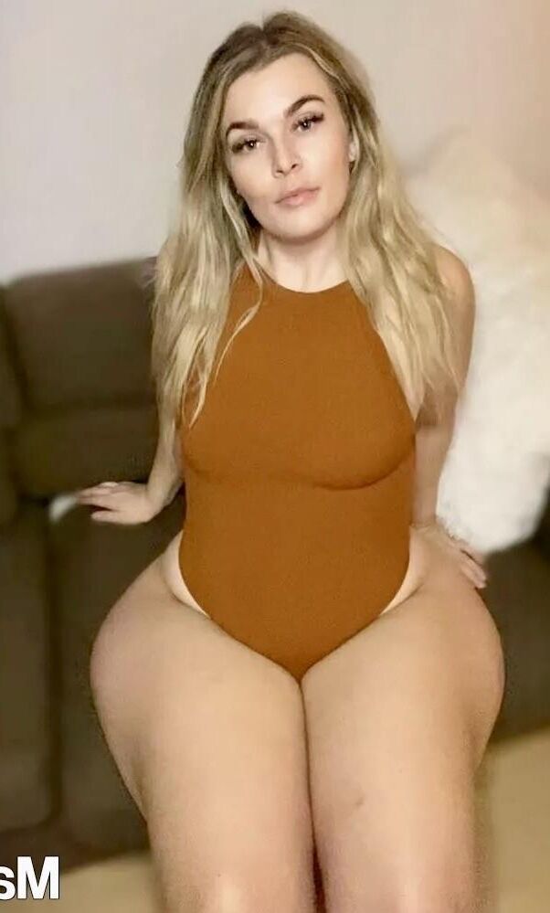 Chelsea riesige Arsch große Titten Blonde BBW Milf gemischte heiße Aufnahmen