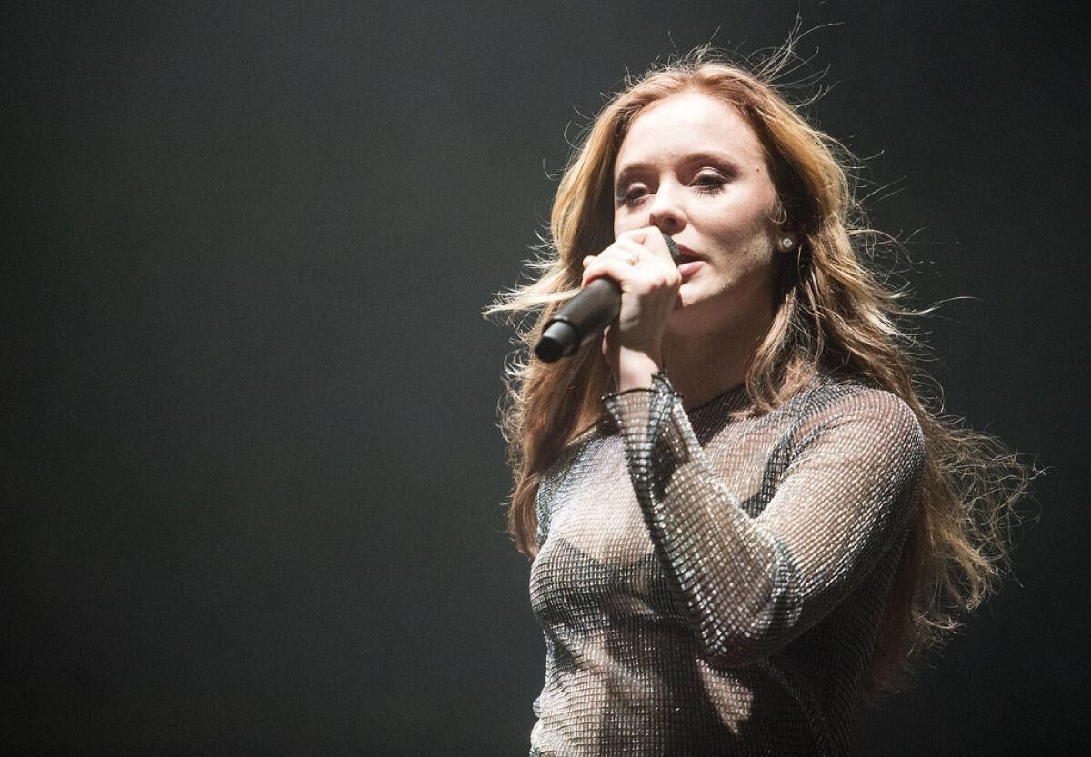 Zara Larsson se produit à Eventim Apollo à Londres //