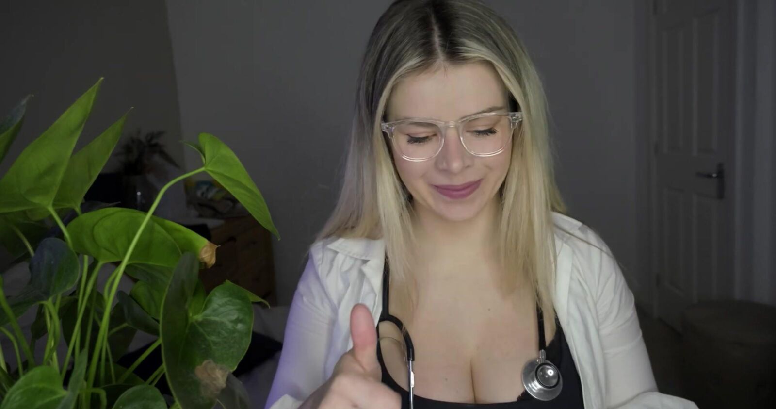 Scottish Murmurs ASMR Med Student Exam Lauren Woods