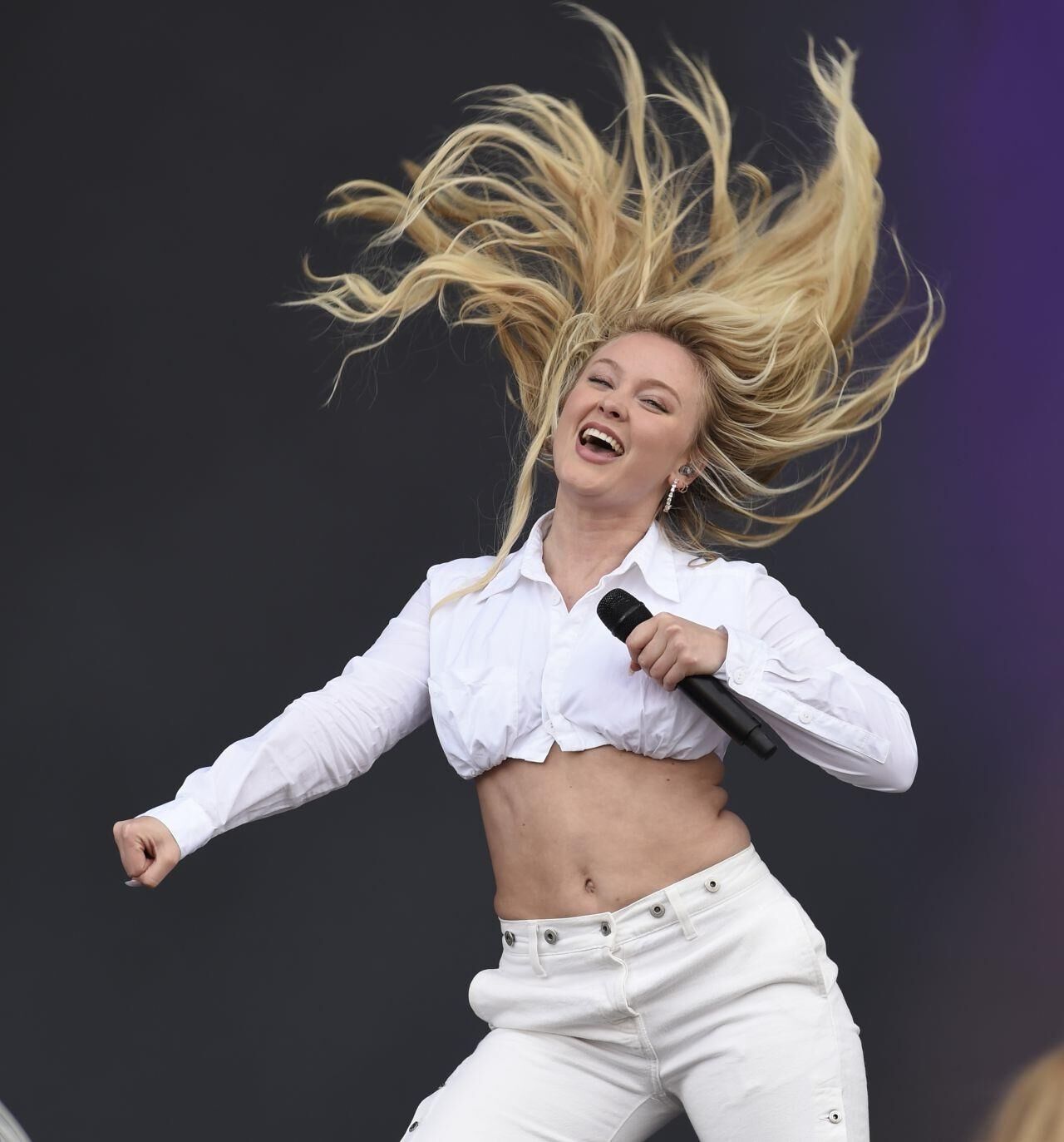 Zara Larsson - se produit au Radio Big Weekend à Dundee