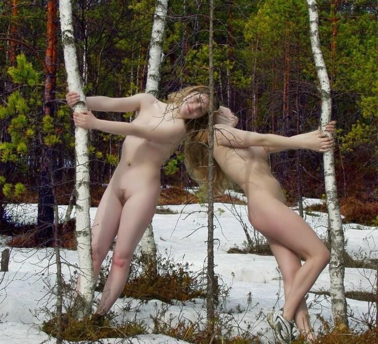 Les nudistes amateurs de nature sont juste nus