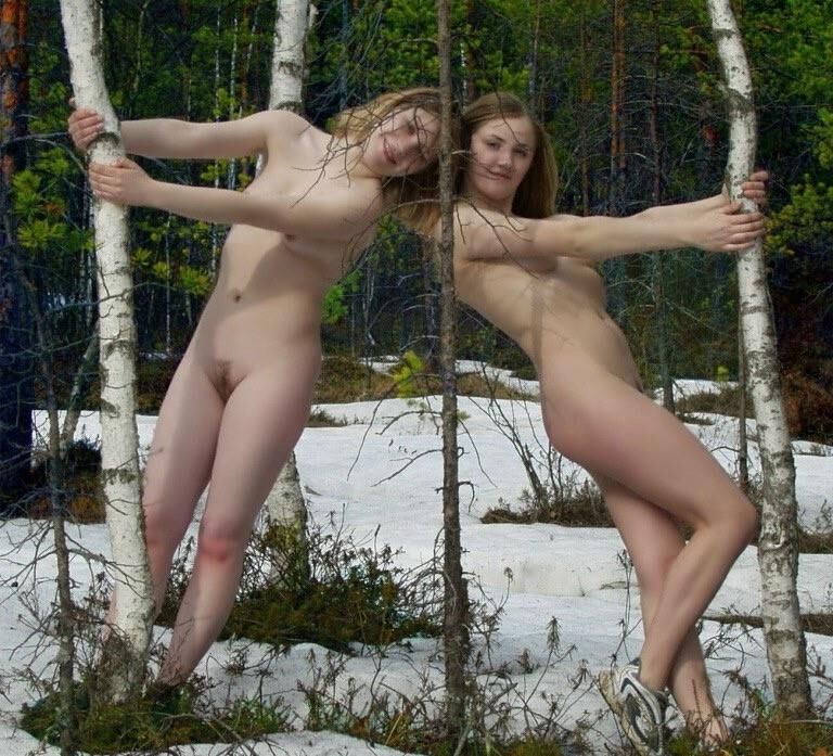 Les nudistes amateurs de nature sont juste nus