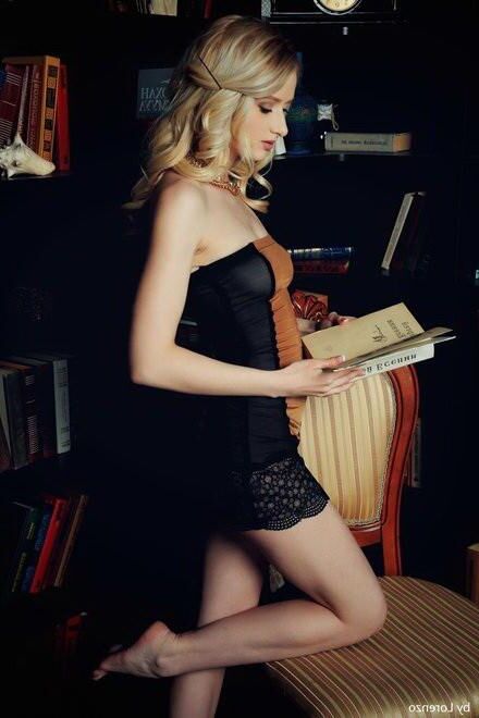 BookWorm Beauty Adelia