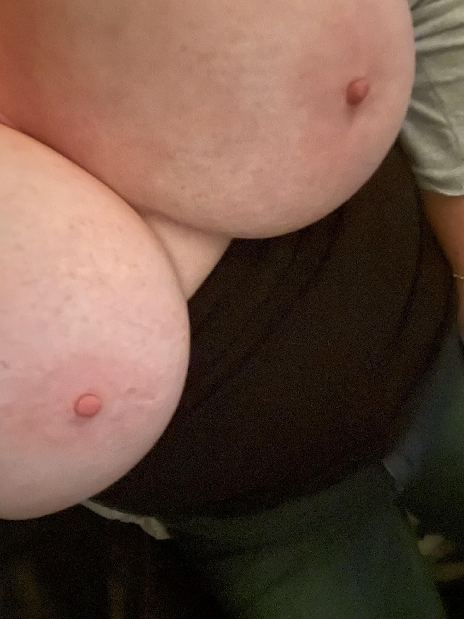 Mes seins vous font-ils jouir?