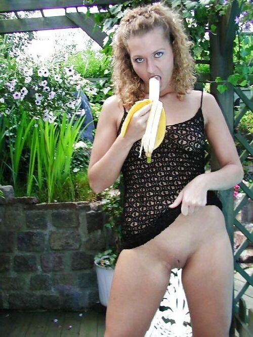 Blonde Banana Fun