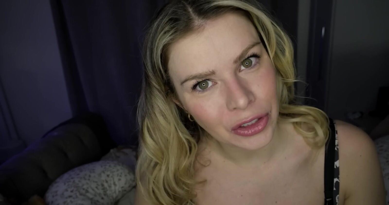 Scottish Murmurs ASMR Larde Night Chat a annoncé une grossesse