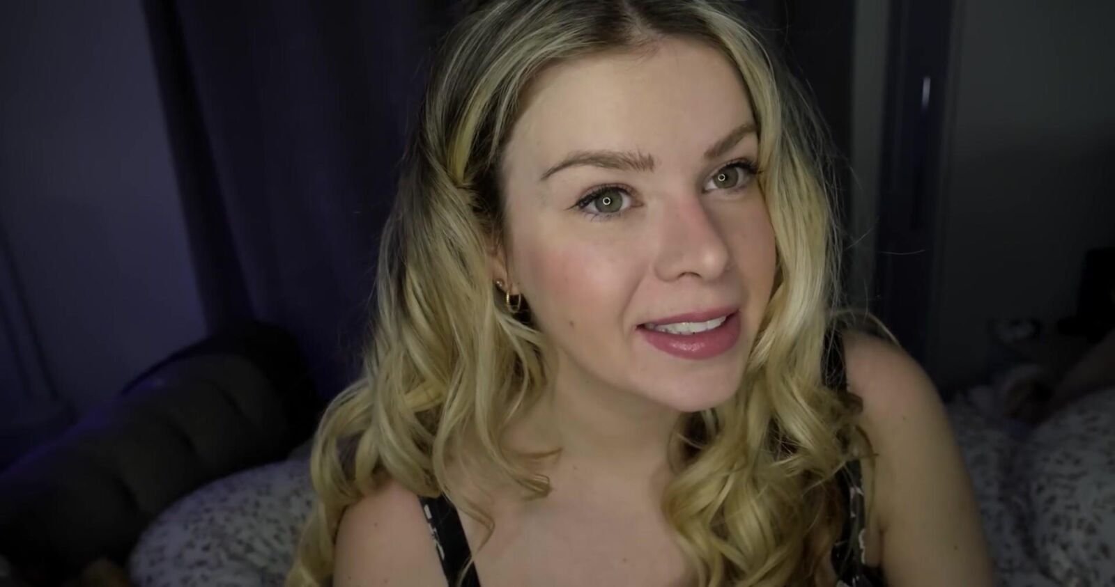 Scottish Murmurs ASMR Larde Night Chat a annoncé une grossesse