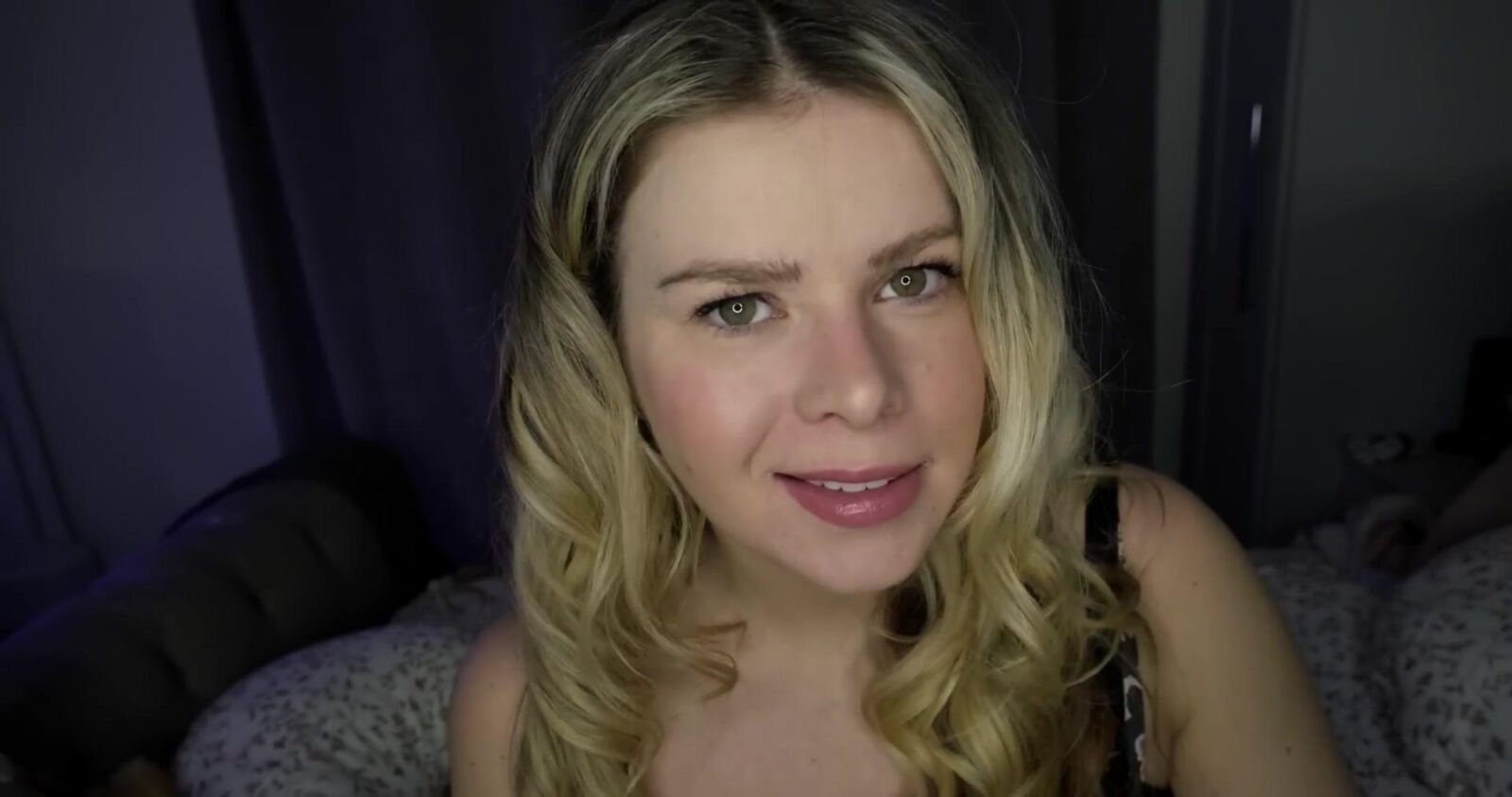 Scottish Murmurs ASMR Larde Night Chat a annoncé une grossesse