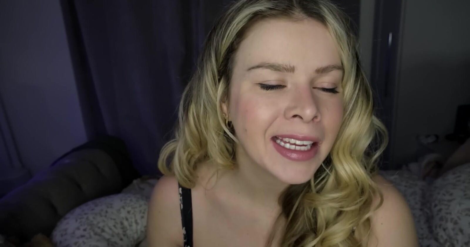 Scottish Murmurs ASMR Larde Night Chat a annoncé une grossesse