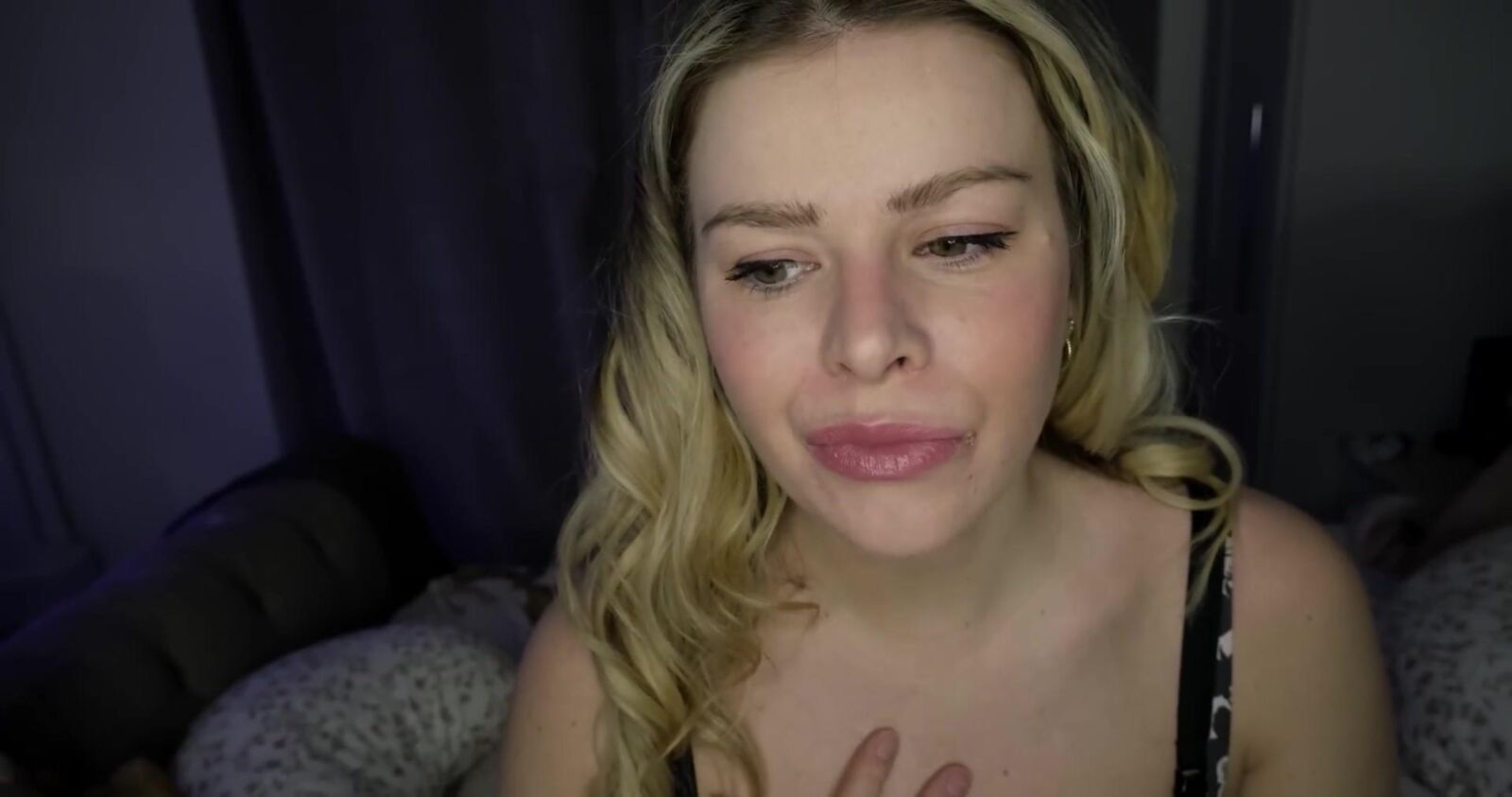 Scottish Murmurs ASMR Larde Night Chat a annoncé une grossesse