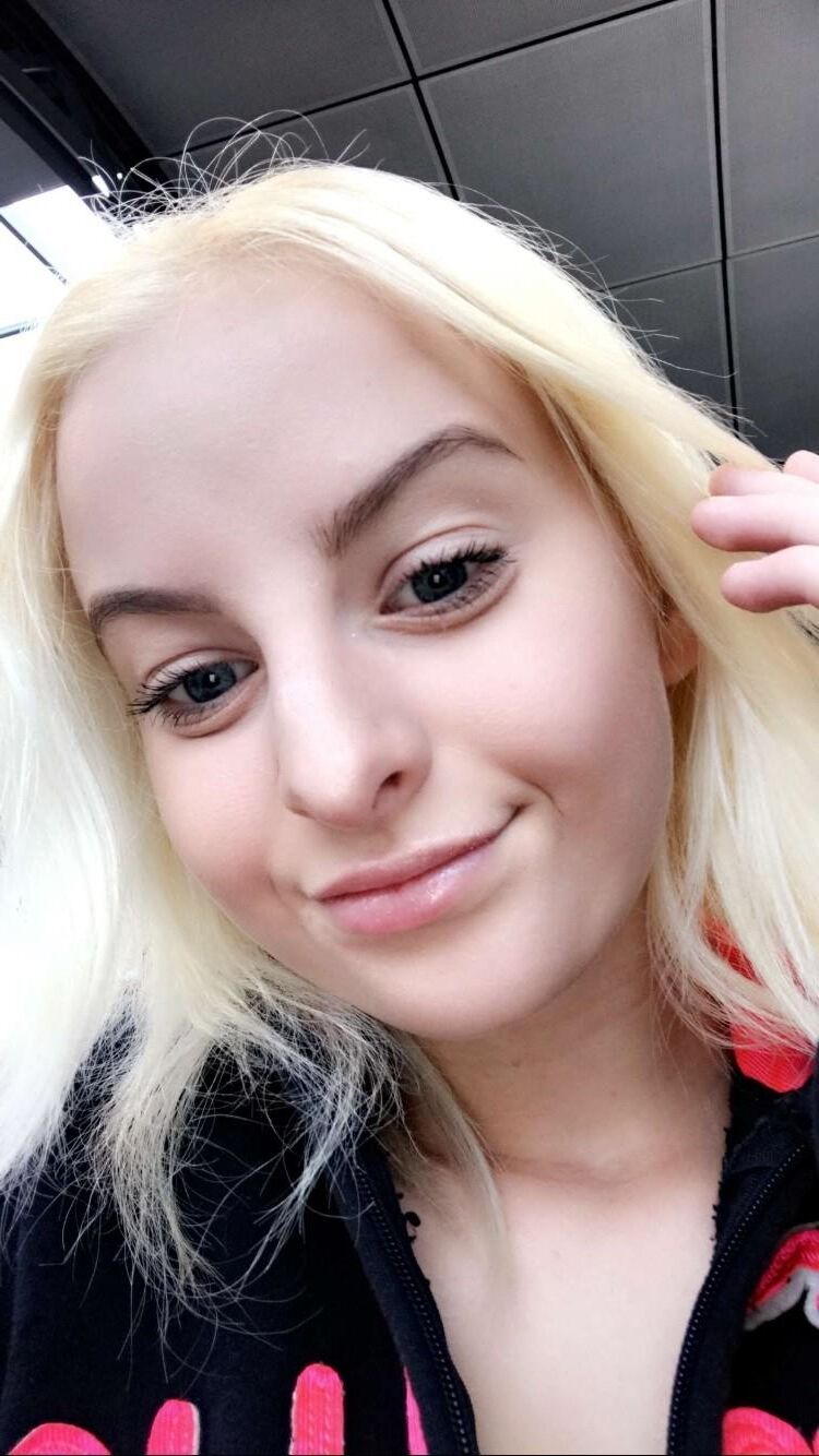 Norwegian blonde selfies and private nudes