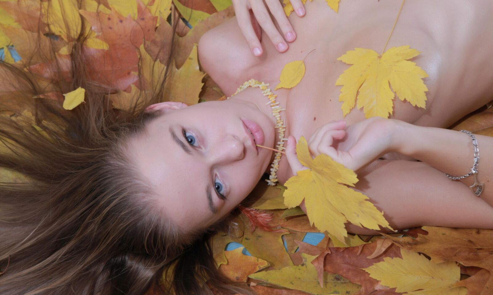 Hairy MILENA D Autumn theme 