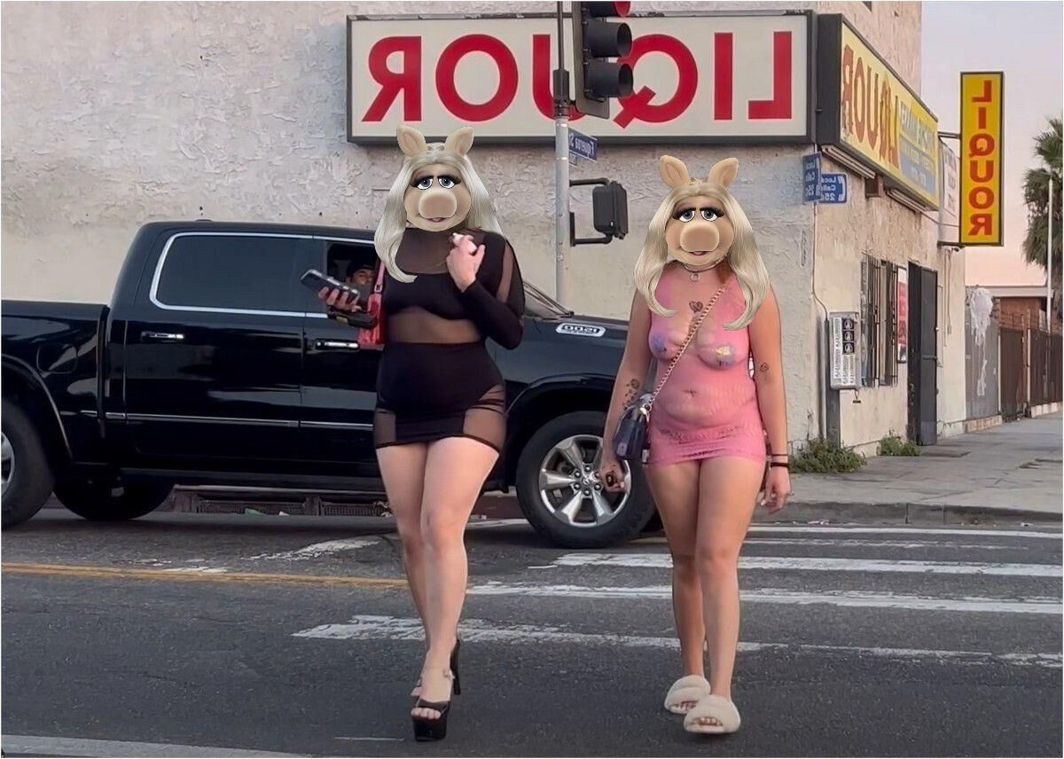 Издание Miss Piggy Street Walkers