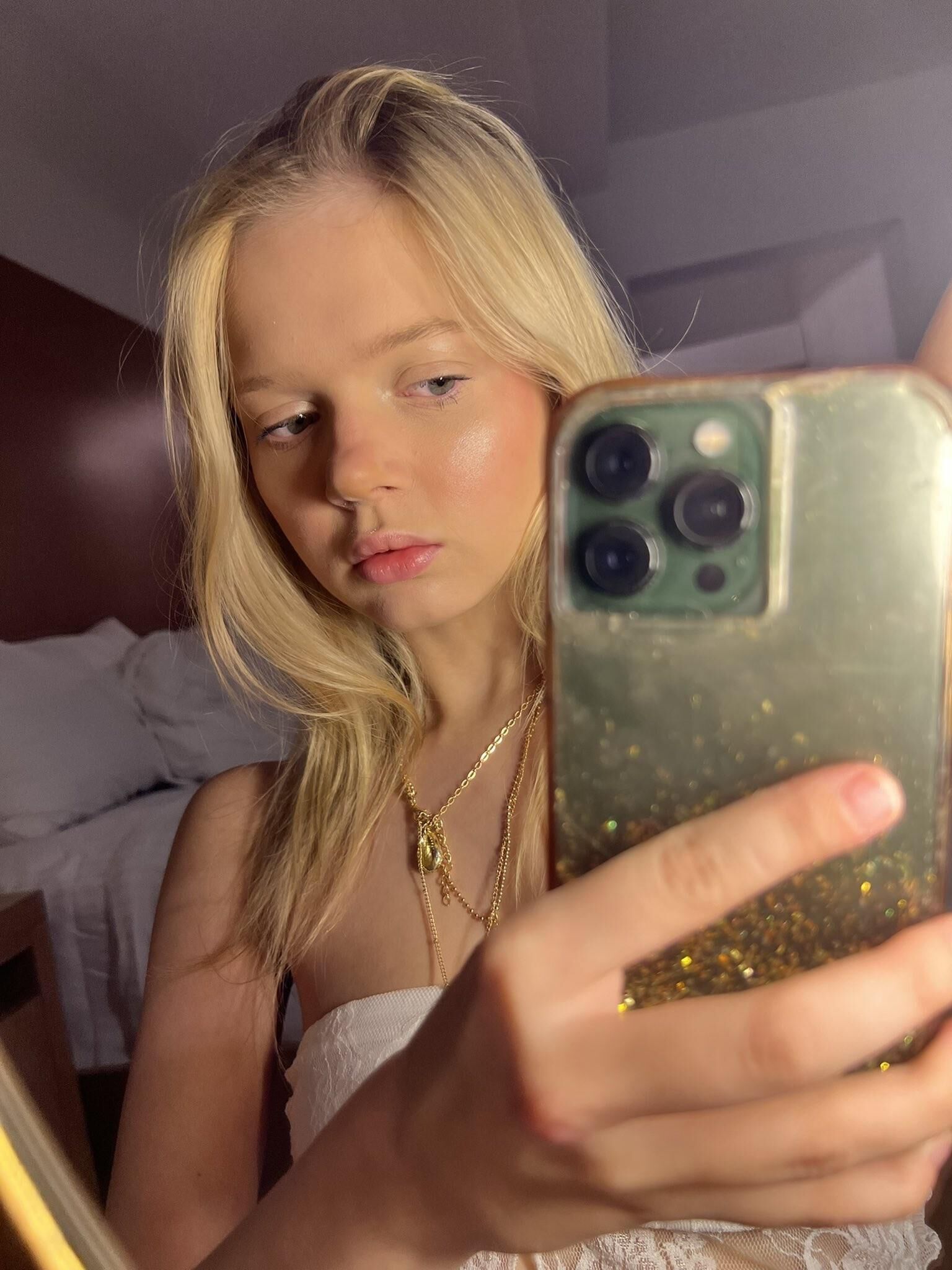 Coco Gorgeous Sexy Tiny Anal Blonde Teen Mixed Hot Shots