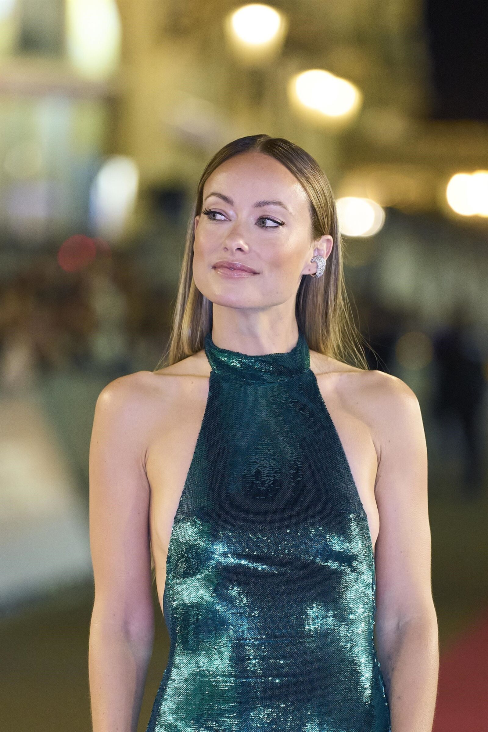 Olivia Wilde – “Don’t Worry Darling” Red