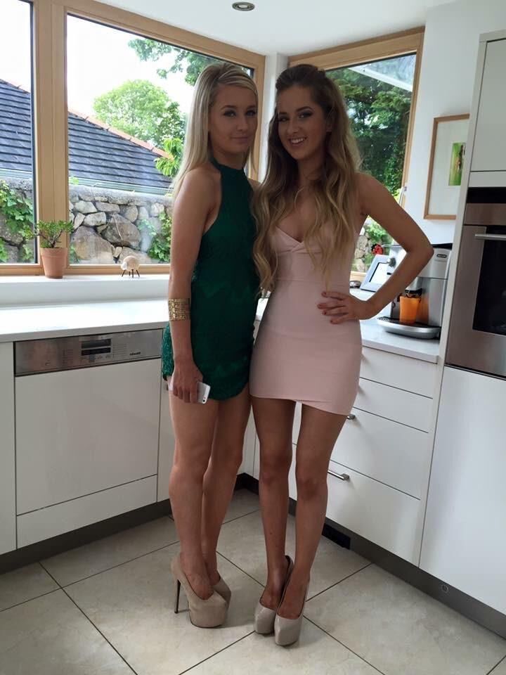 Blonde irische Chav in High Heels