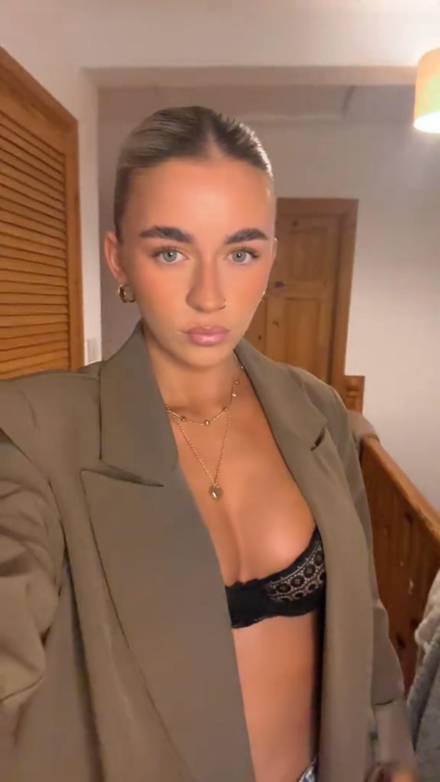 UK Scottish Slutty Blonde Chav