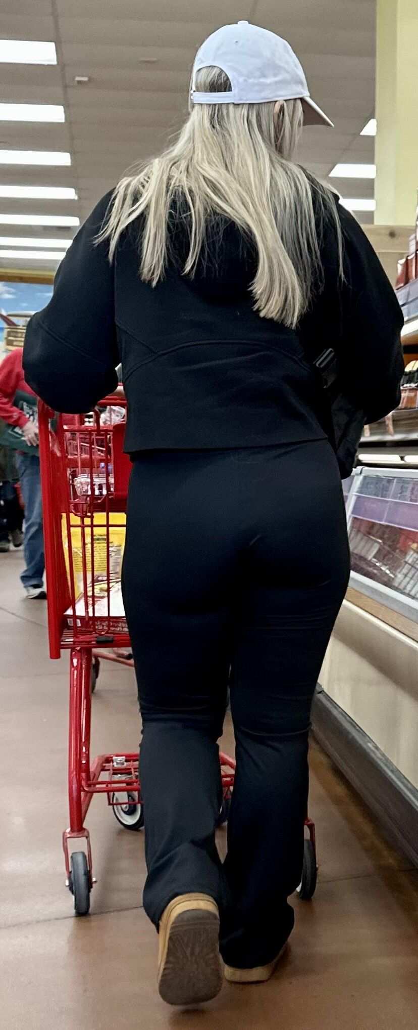 Bleach Blonde Pawg en partie noire