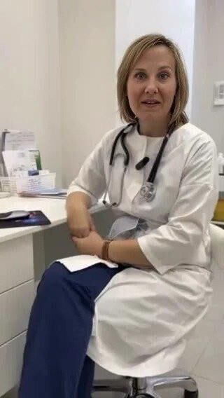 Infirmière chaude milf megan