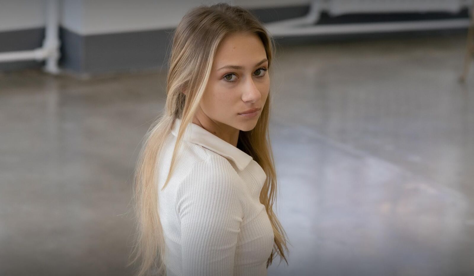 Leilla 'Thronged ягодицы.