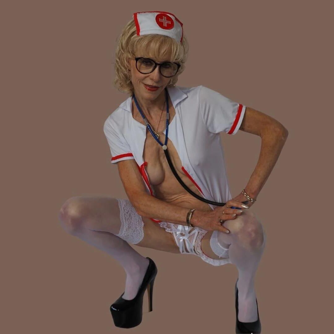 Granny British Jacy