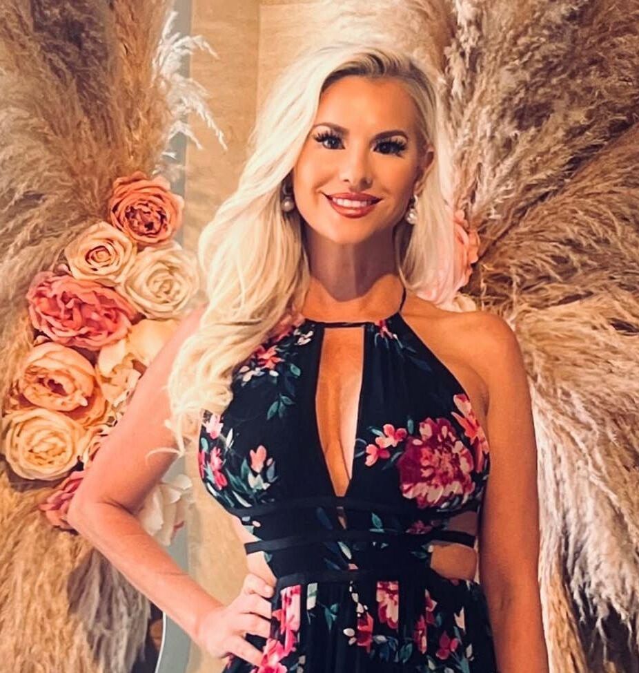 Bimbo Milf Mom