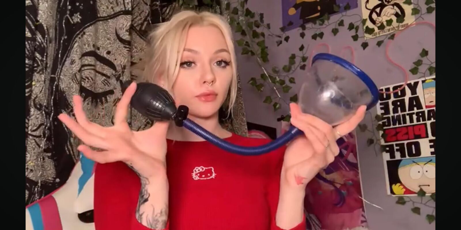 Blonde breast pump