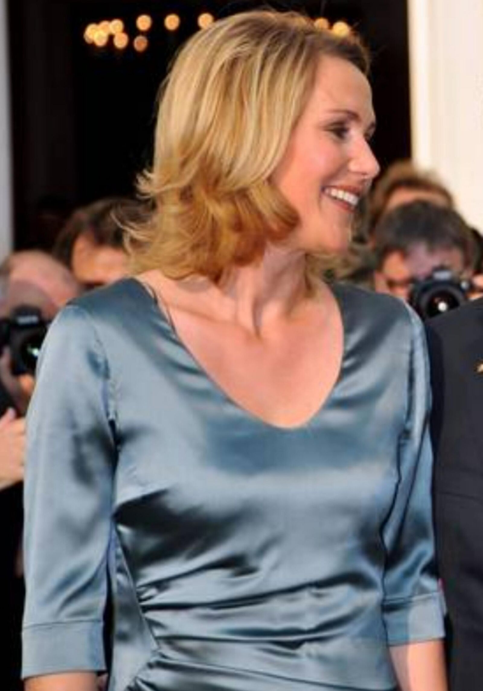 Bettina W. Gesellschaftsdame Fuer Schoen Geilen Fick！